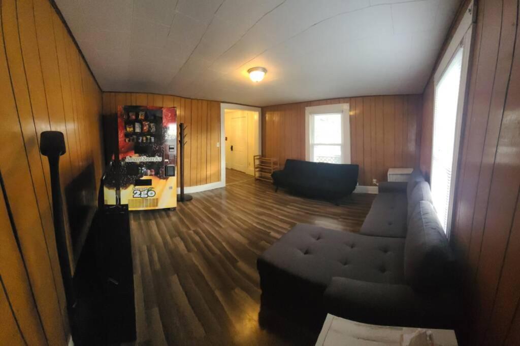 The Dragon'S Den 5 Bedroom House 1 Mile To Main St Tazewell Esterno foto