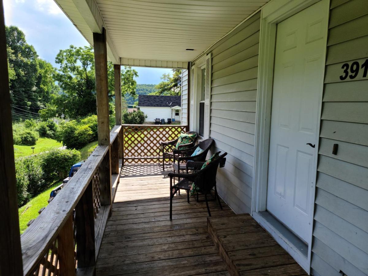 The Dragon'S Den 5 Bedroom House 1 Mile To Main St Tazewell Esterno foto